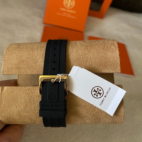 NIB Tory Burch Touchscreen Smart Watch TBT1000 - Picture 14 of 16